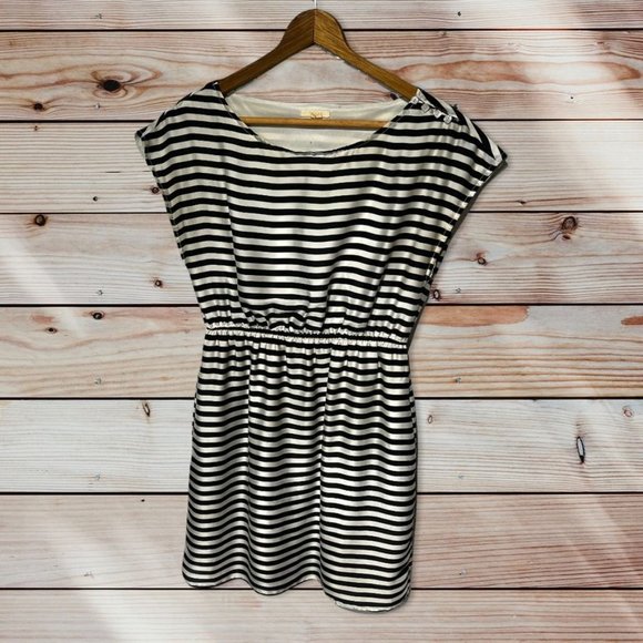 Tulle Striped Dress Size Medium - Picture 2 of 10